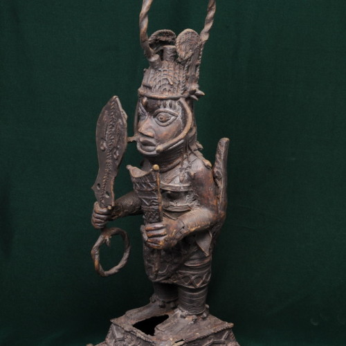 Soldier with sword, Yoroba, (bronze) left full