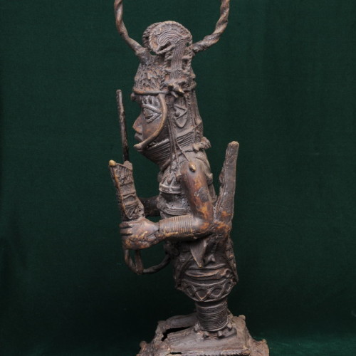 Soldier with sword, Yoroba, (bronze) right