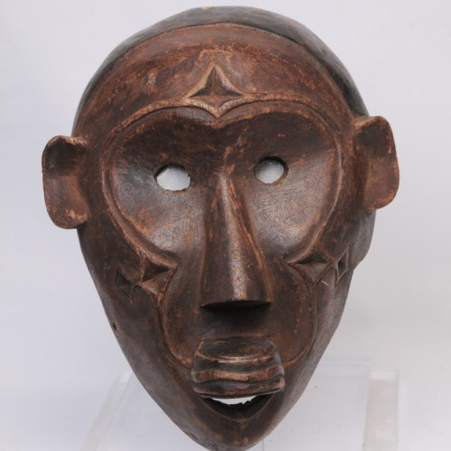 Makonde Monkey mask, Tanzania center