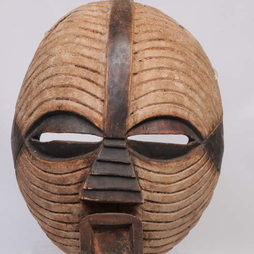Luba mask, Mozambique center